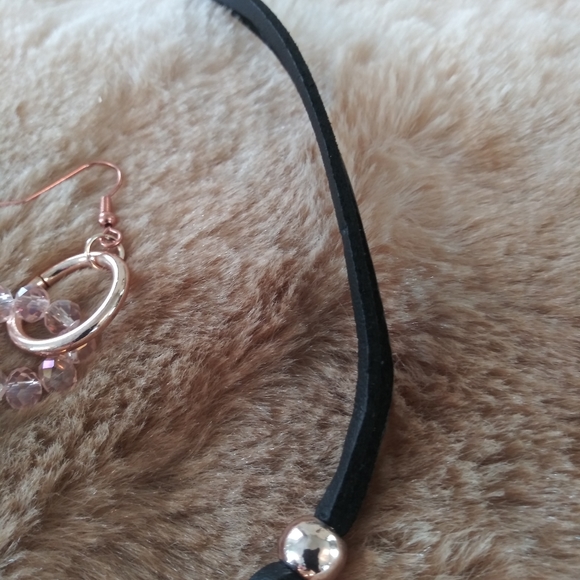 Pink Beads & Faux Leather Necklace & Earring Set - Picture 5 of 15